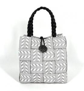 かごバッグ ボタン付き カリーマ ピッコロ バッグビアンコ